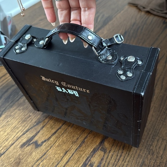 NIB Juicy Couture 3 Piece Set - Coveralls/Hat/Booties Gift Set - Picture 11 of 12